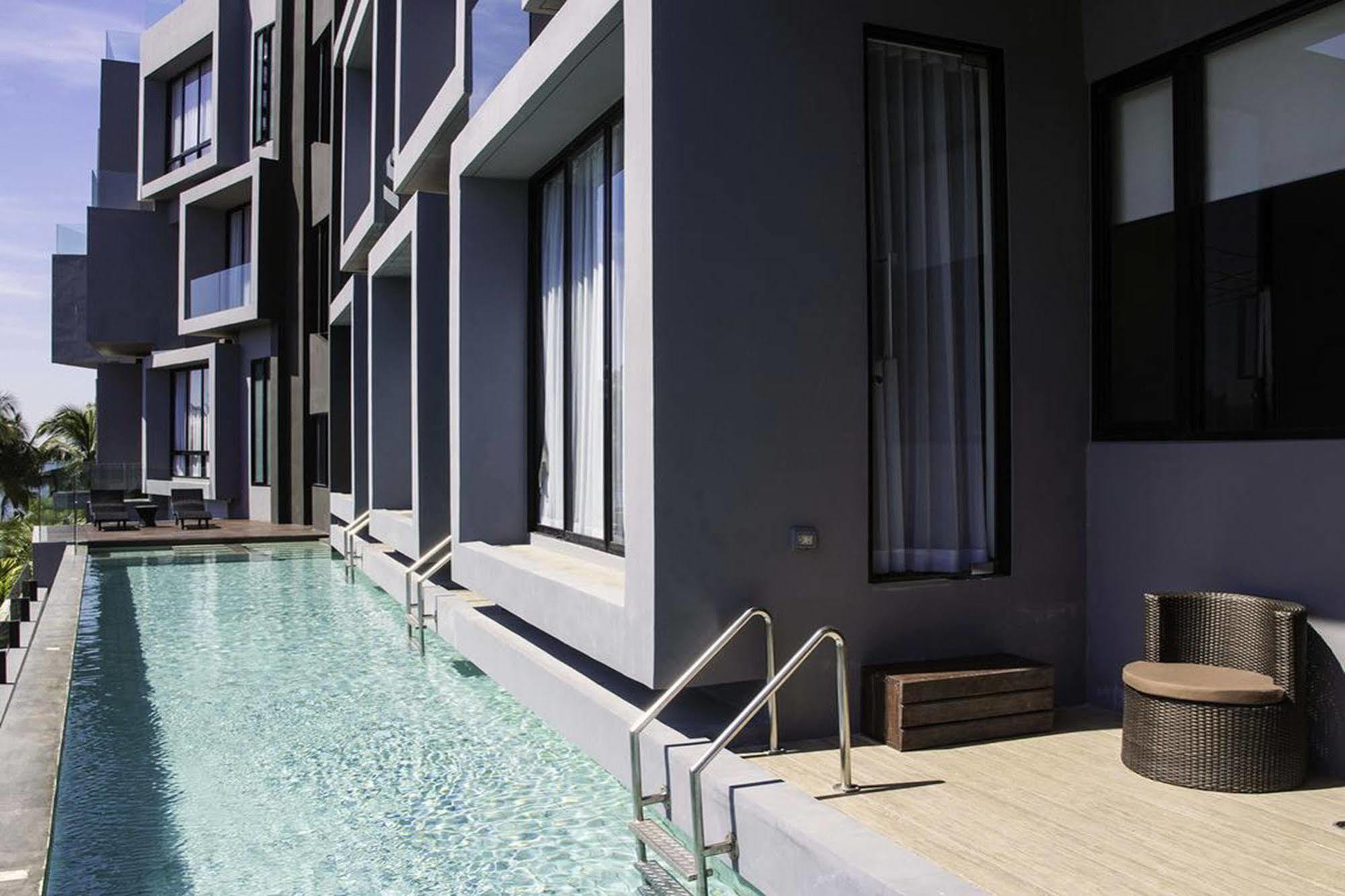Kalm Bangsaen Hotel Bagian luar foto